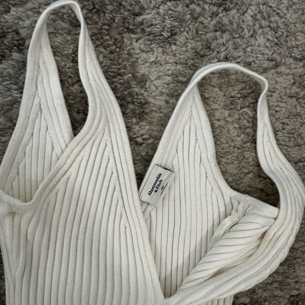 A&F Elevated Keyhole Ribbed Knit Dress - Picture 5 of 7